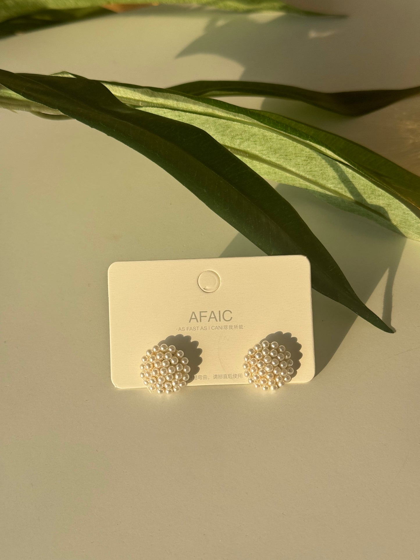 Classic Pearl Cluster Studs