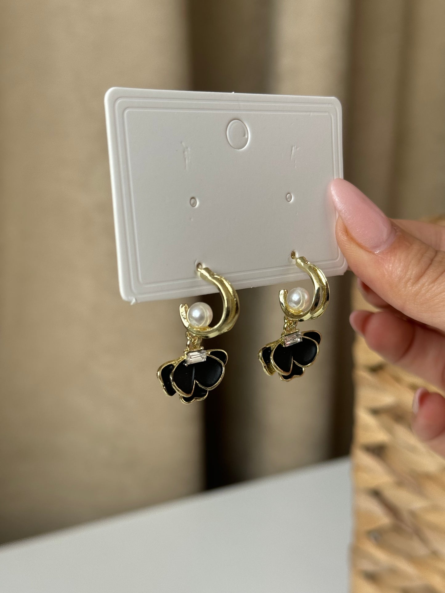 Black & Gold & Pearl Earrings