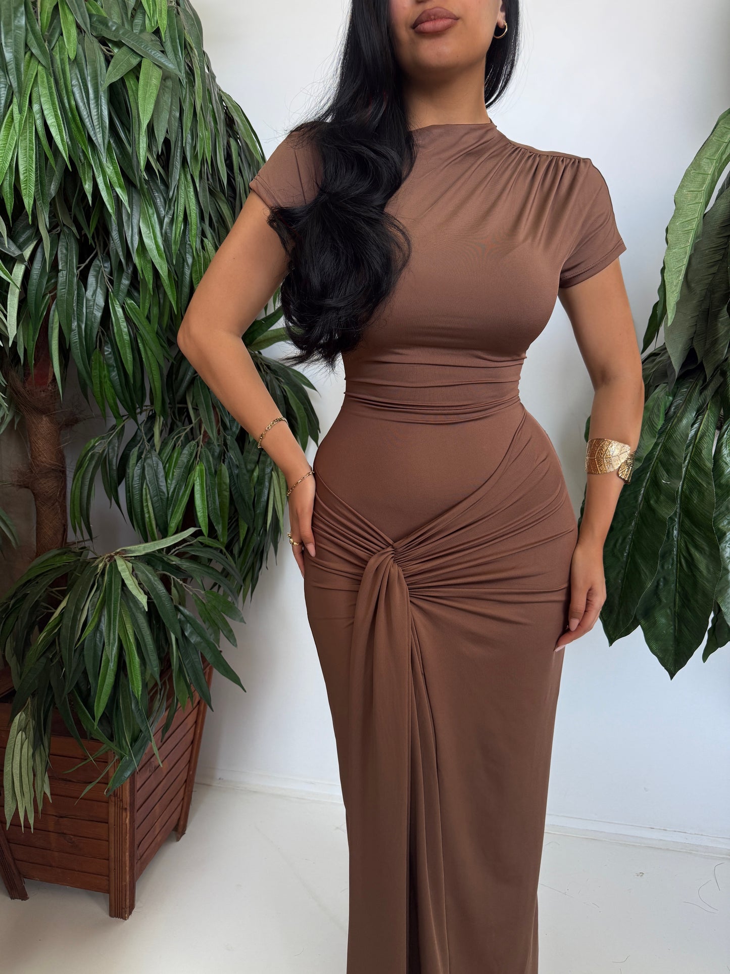 Elegant Long Dress – Classic Brown Color