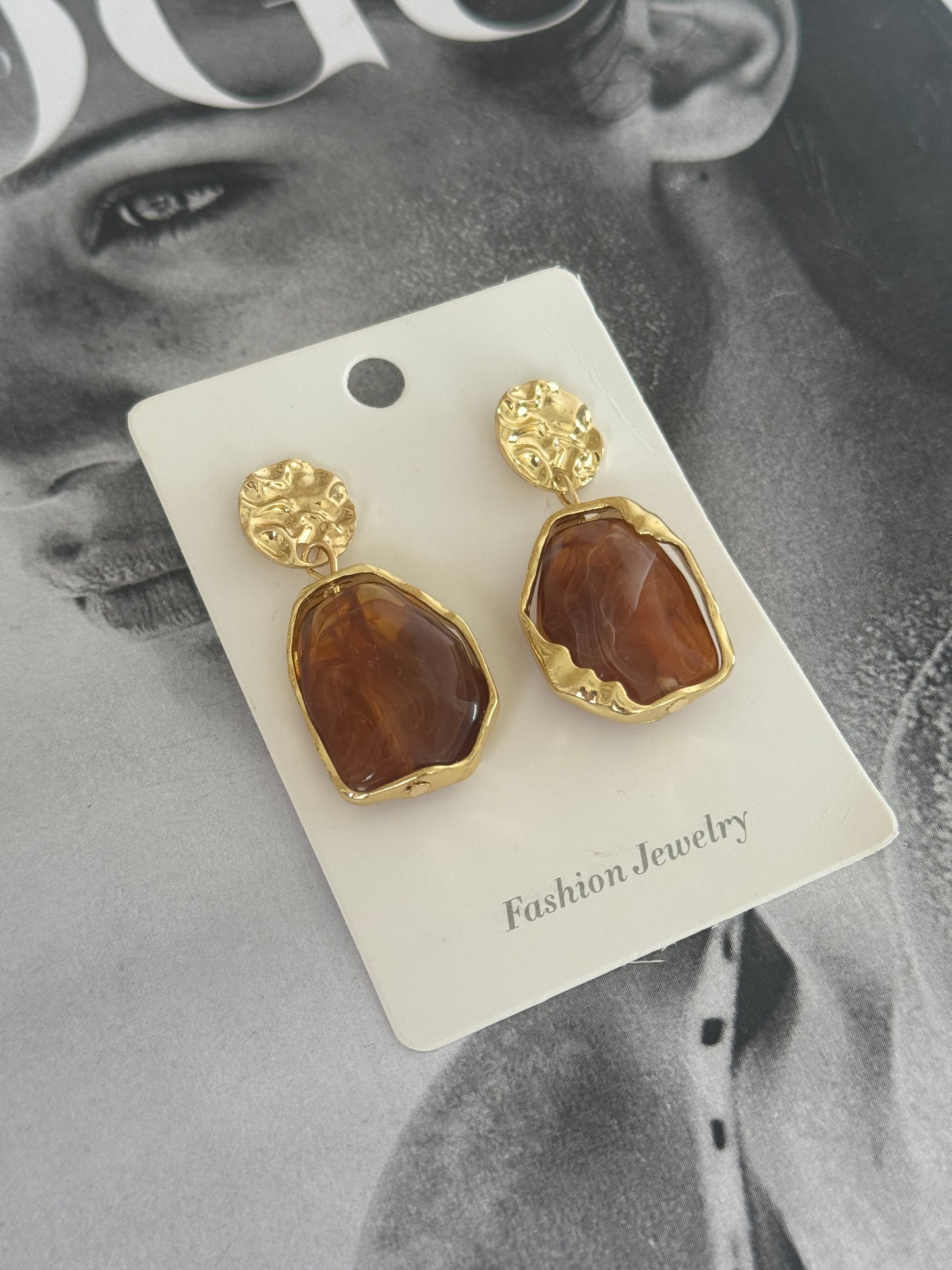 Crystal Brown Earrings Gold