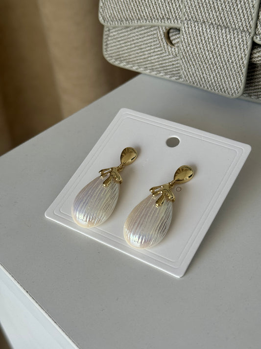 Gold & Pearl Earrings