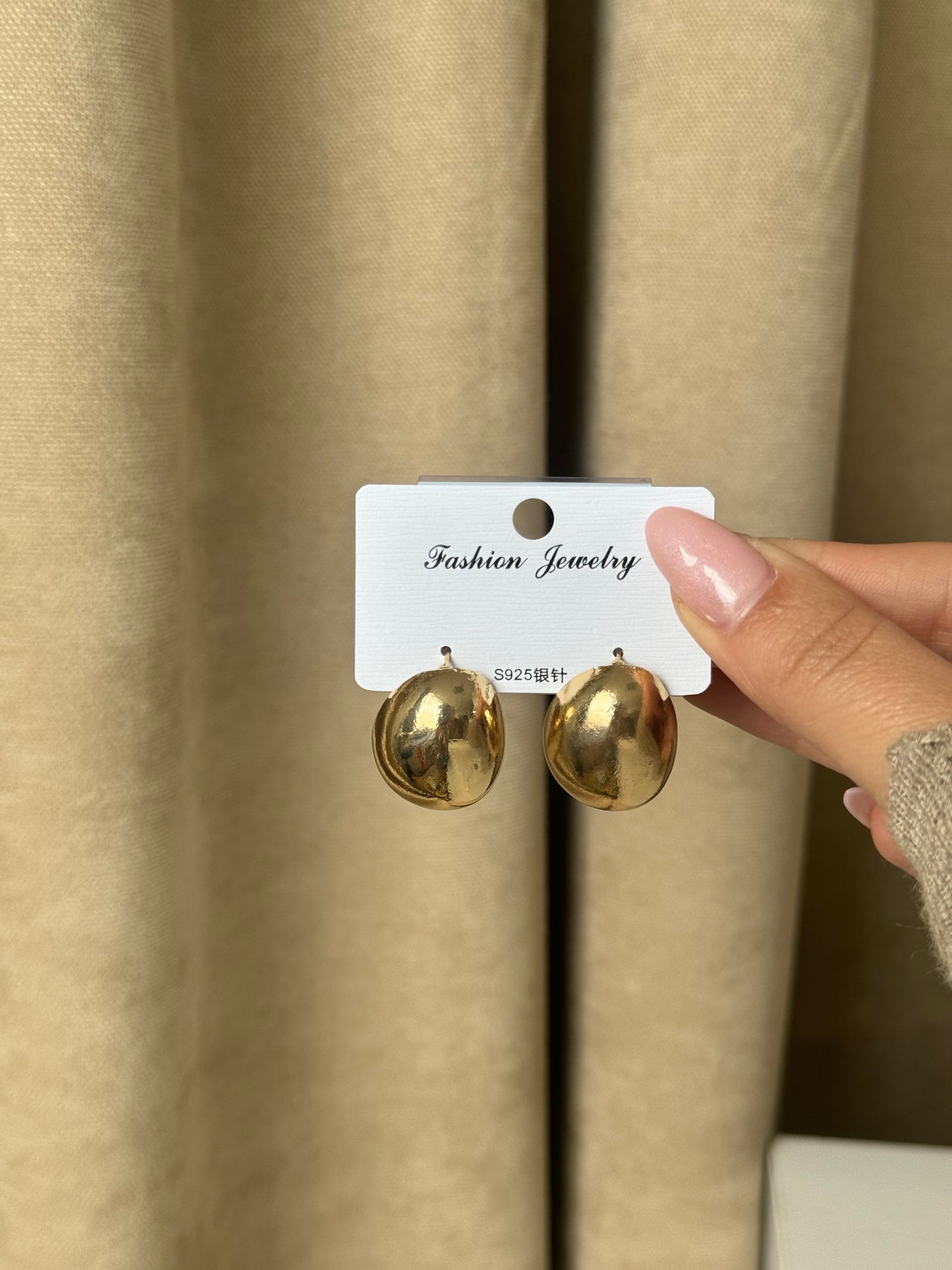 Gold Earrings Classic