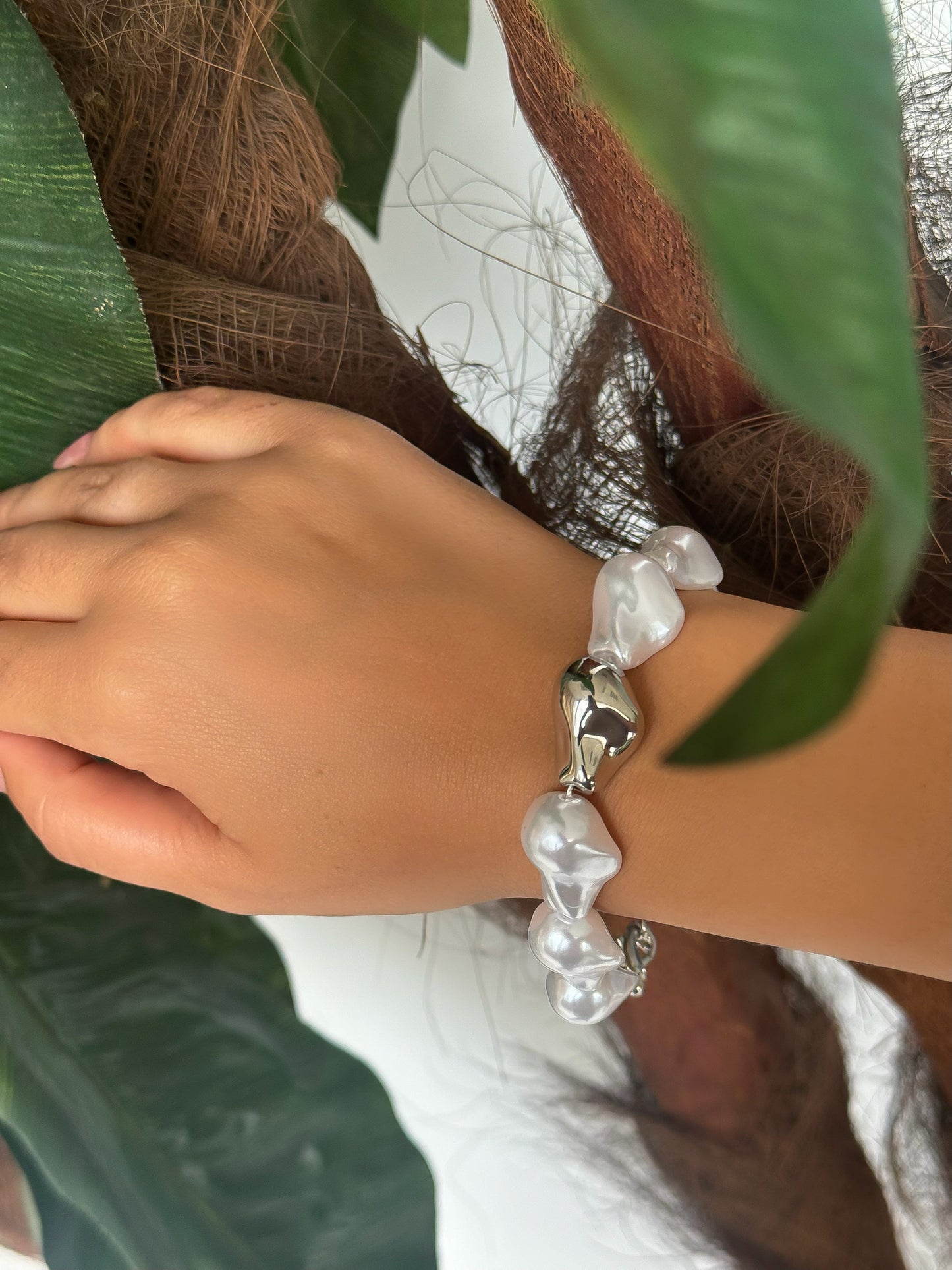 Elegant Pearl Bracelet – Timeless Beauty for Every Occasion