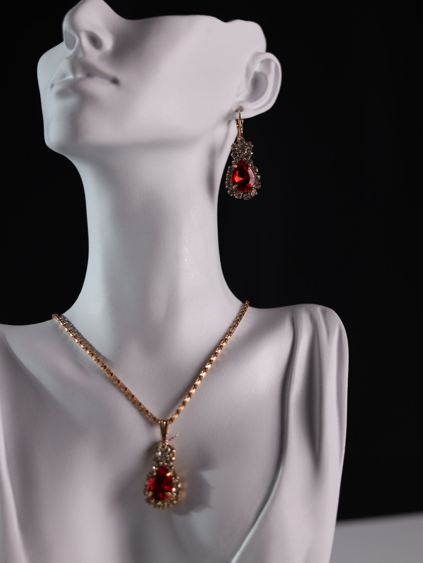 Crimson Elegance Set