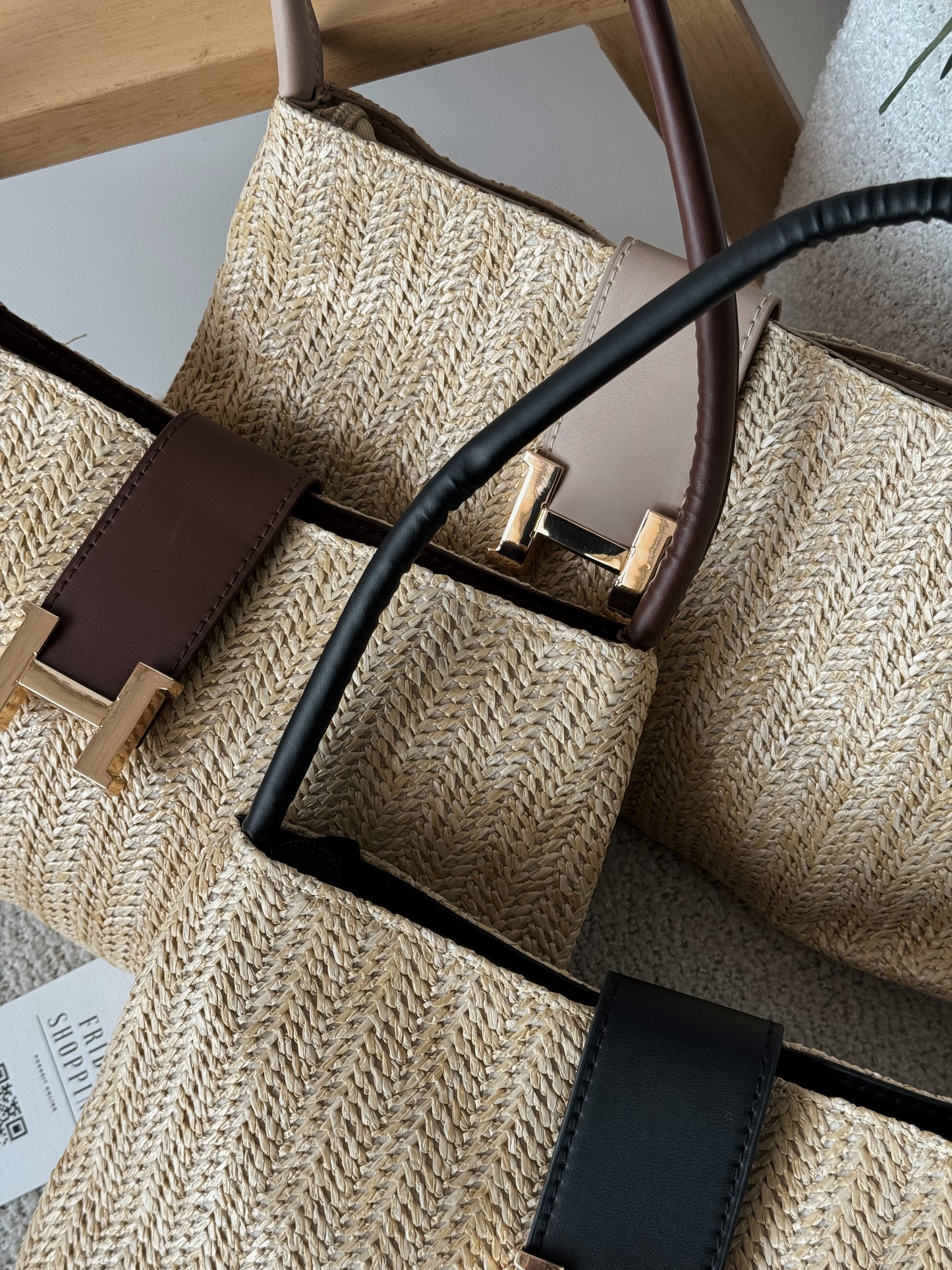 Woven Straw Shoulder Bag with Leather Strap and Gold Clasp
