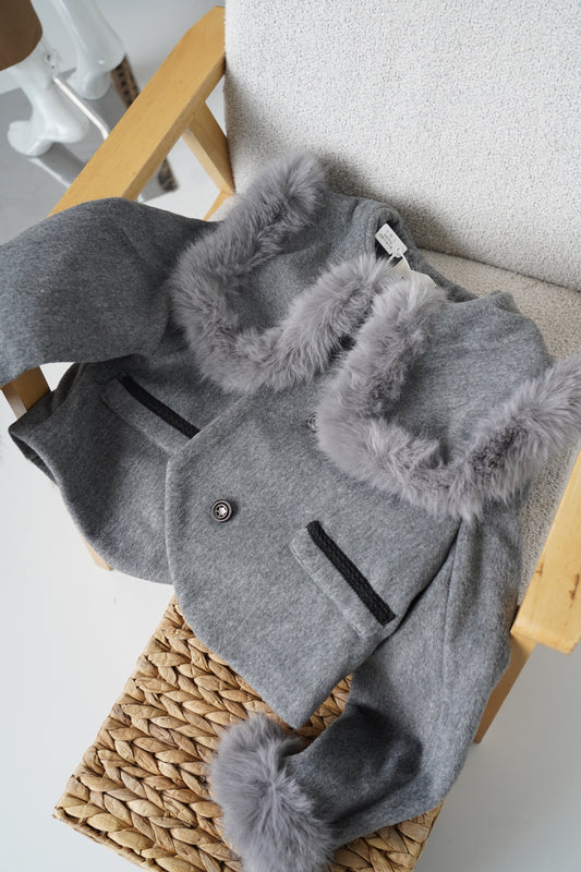 Grey jacket with luxurious faux fur details on the collar and cuffs