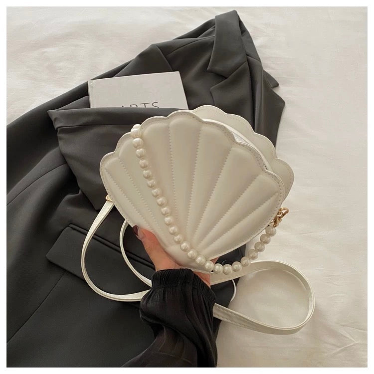 Unique Shell-Shaped Bag