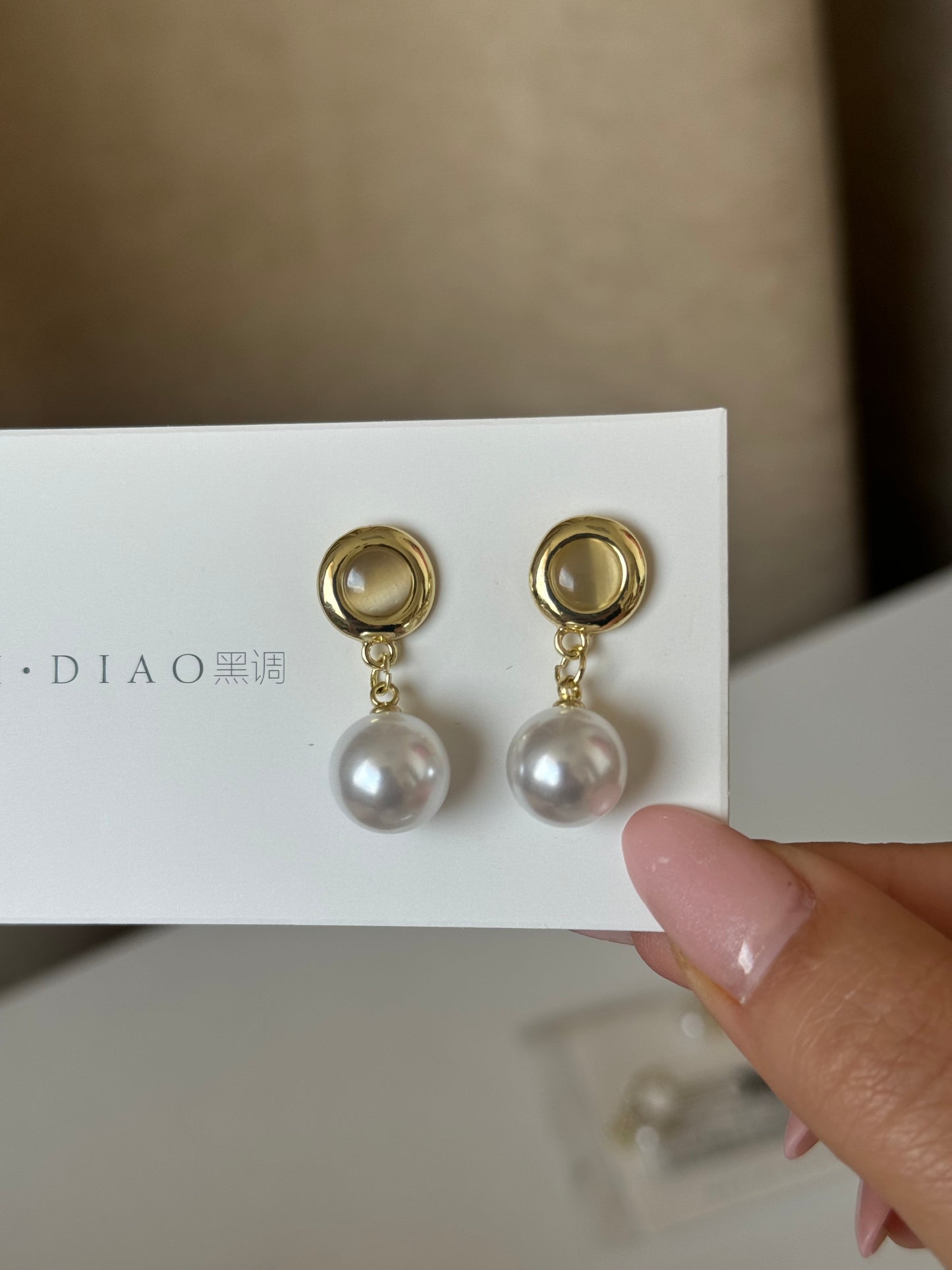 Gold & Pearl Earrings Elegant