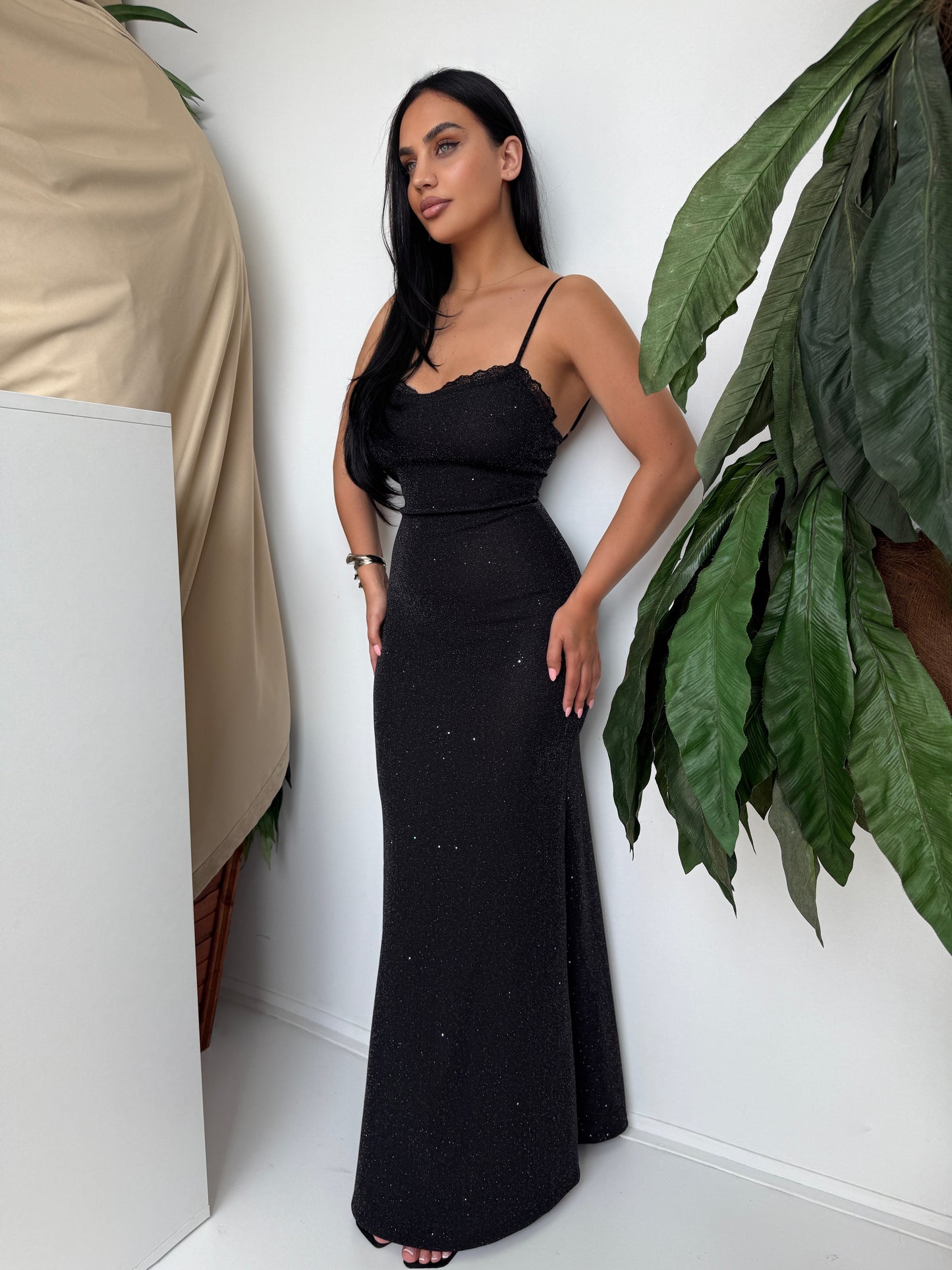Elegant Sparkle Maxi Dress – Timeless & Stunning
