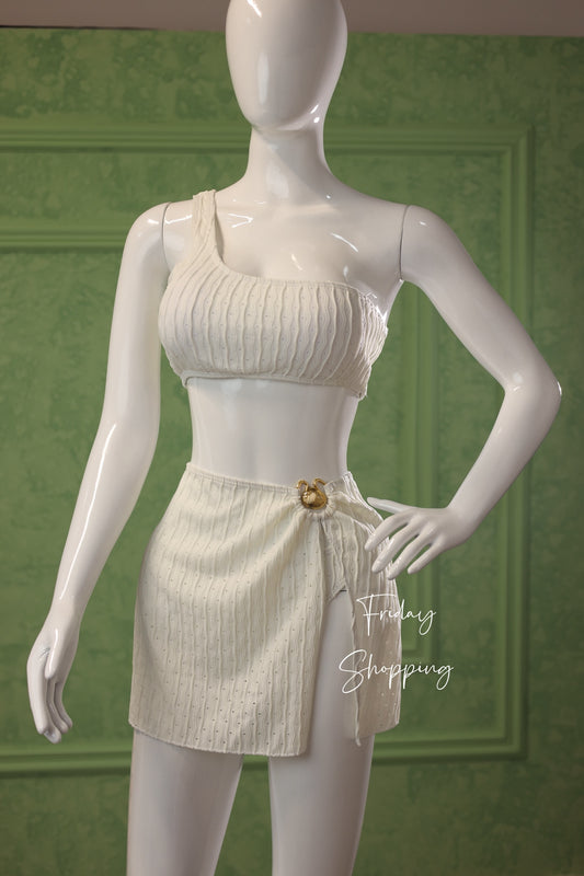 One-Shoulder White Beach Set