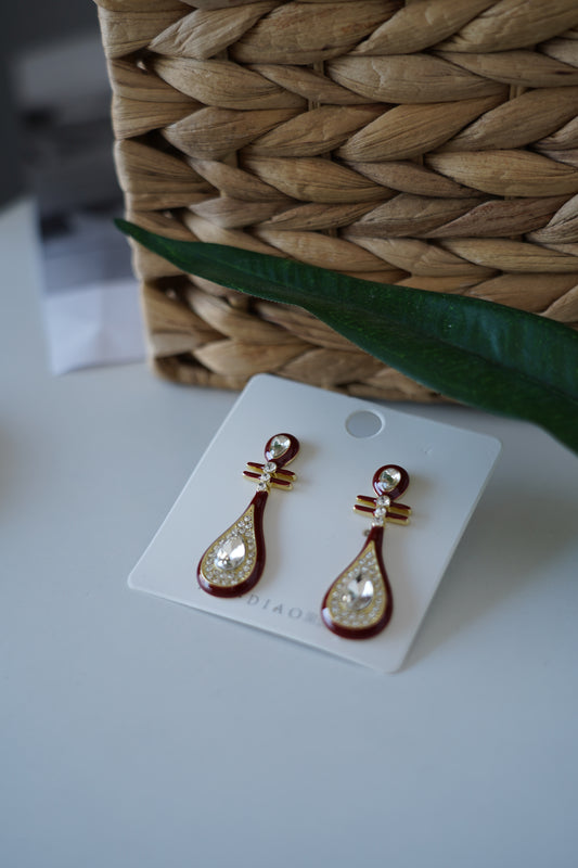 Elegant  earrings in deep red