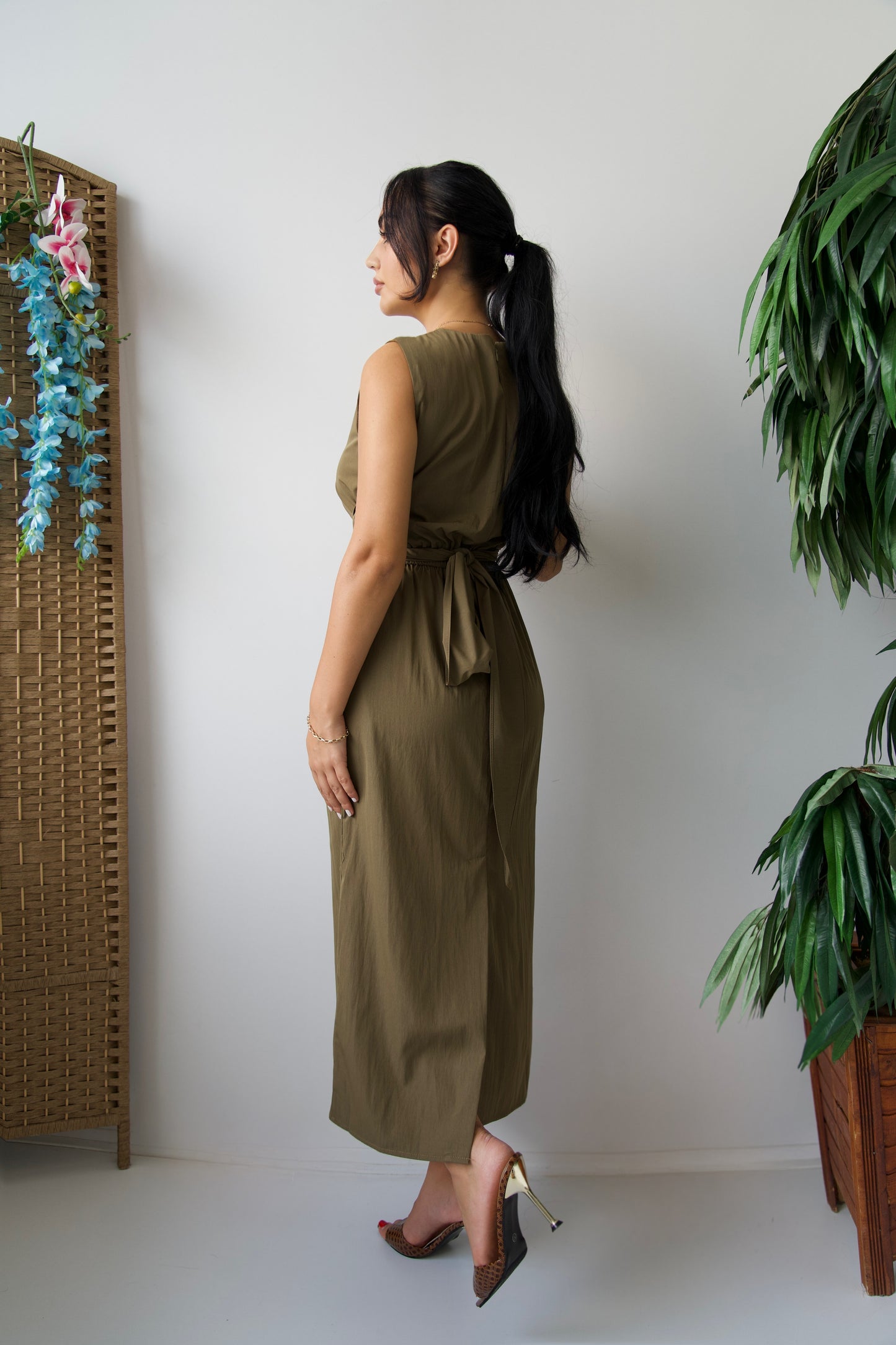 Elegant Dress – Minimalism with Finesse