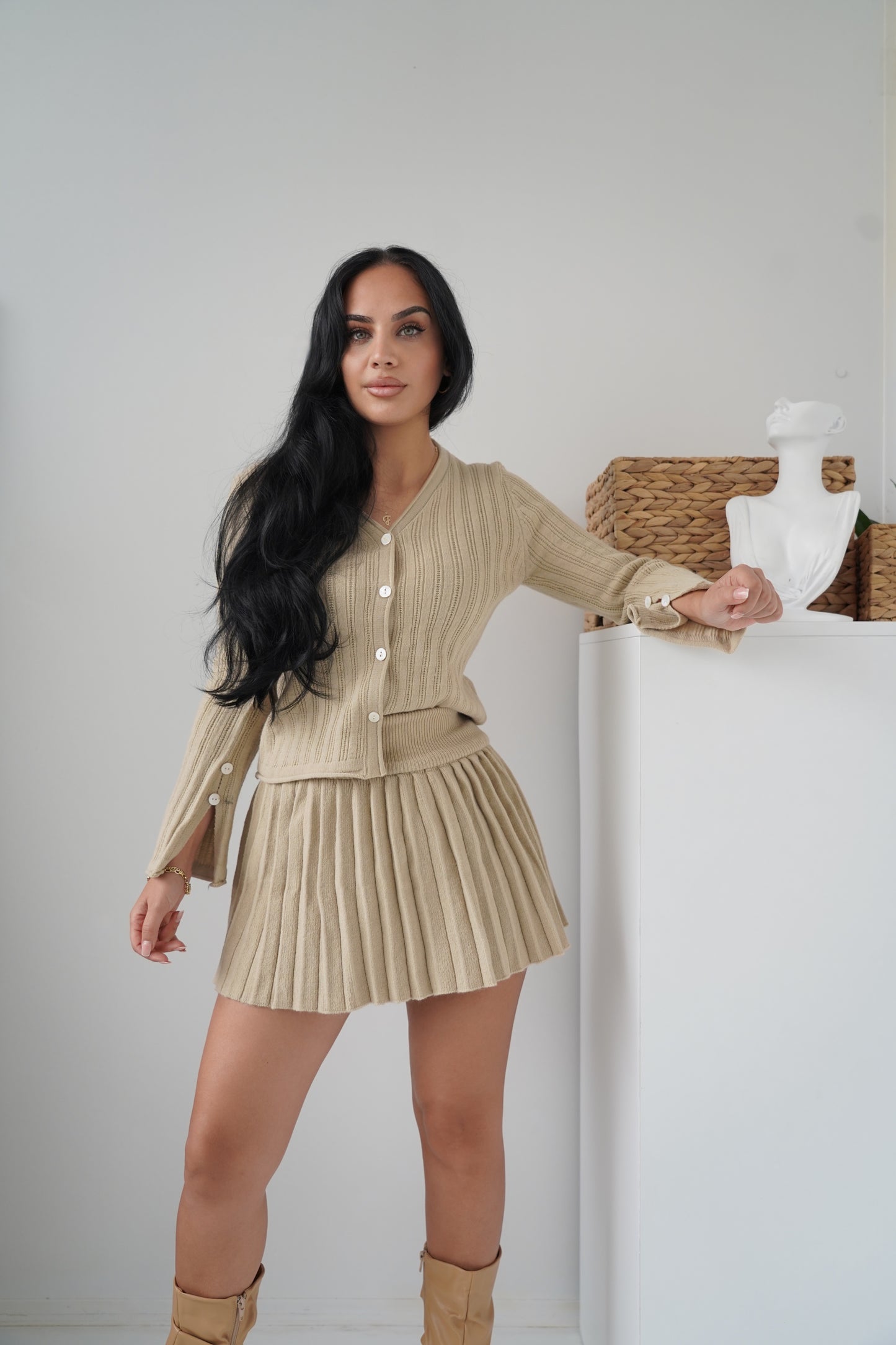 Trendy two-piece knit set in beige