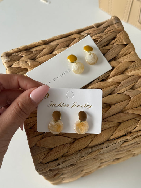 Simple Earrings in two Color