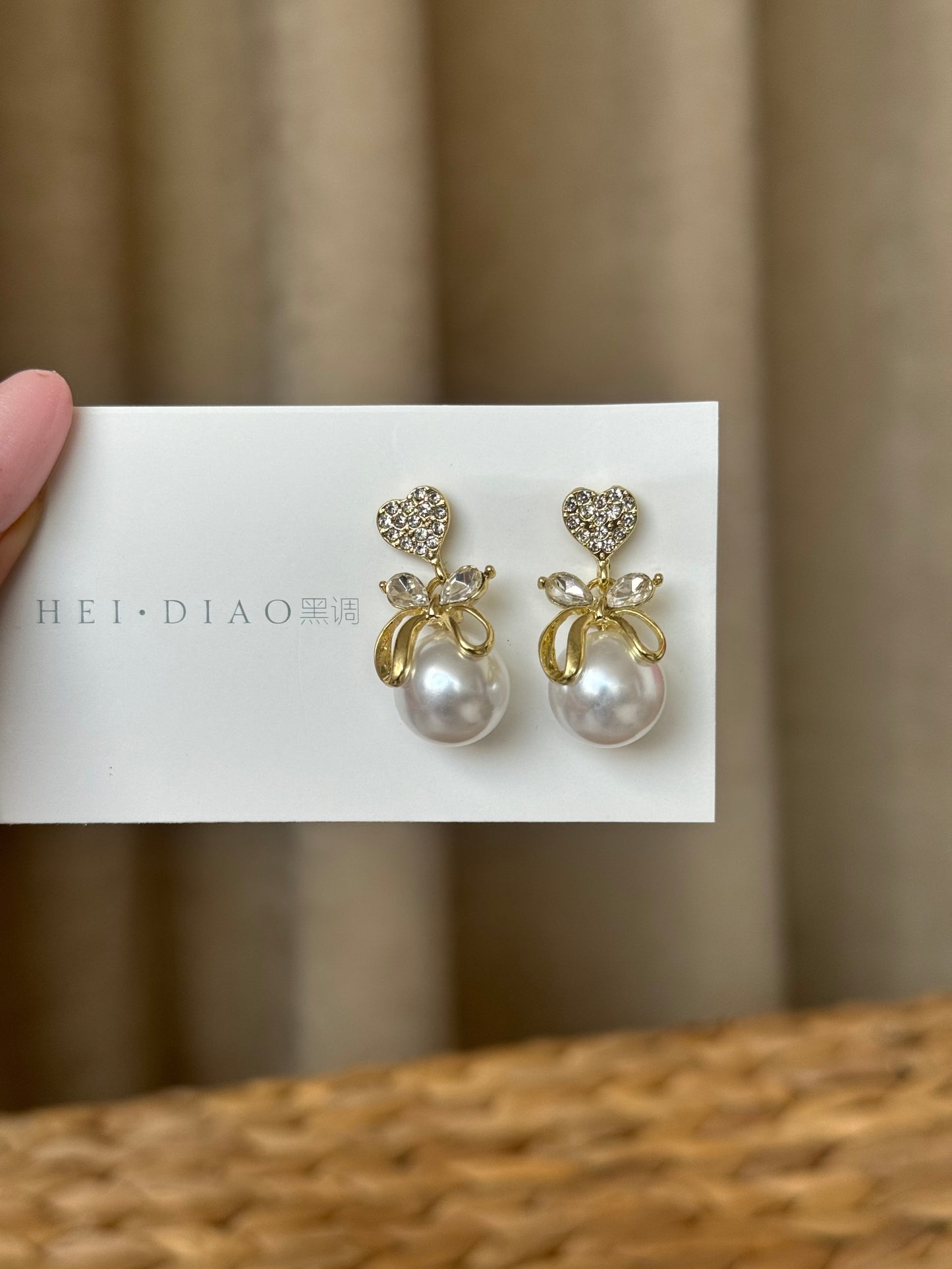 Classic Earrings Heart Style