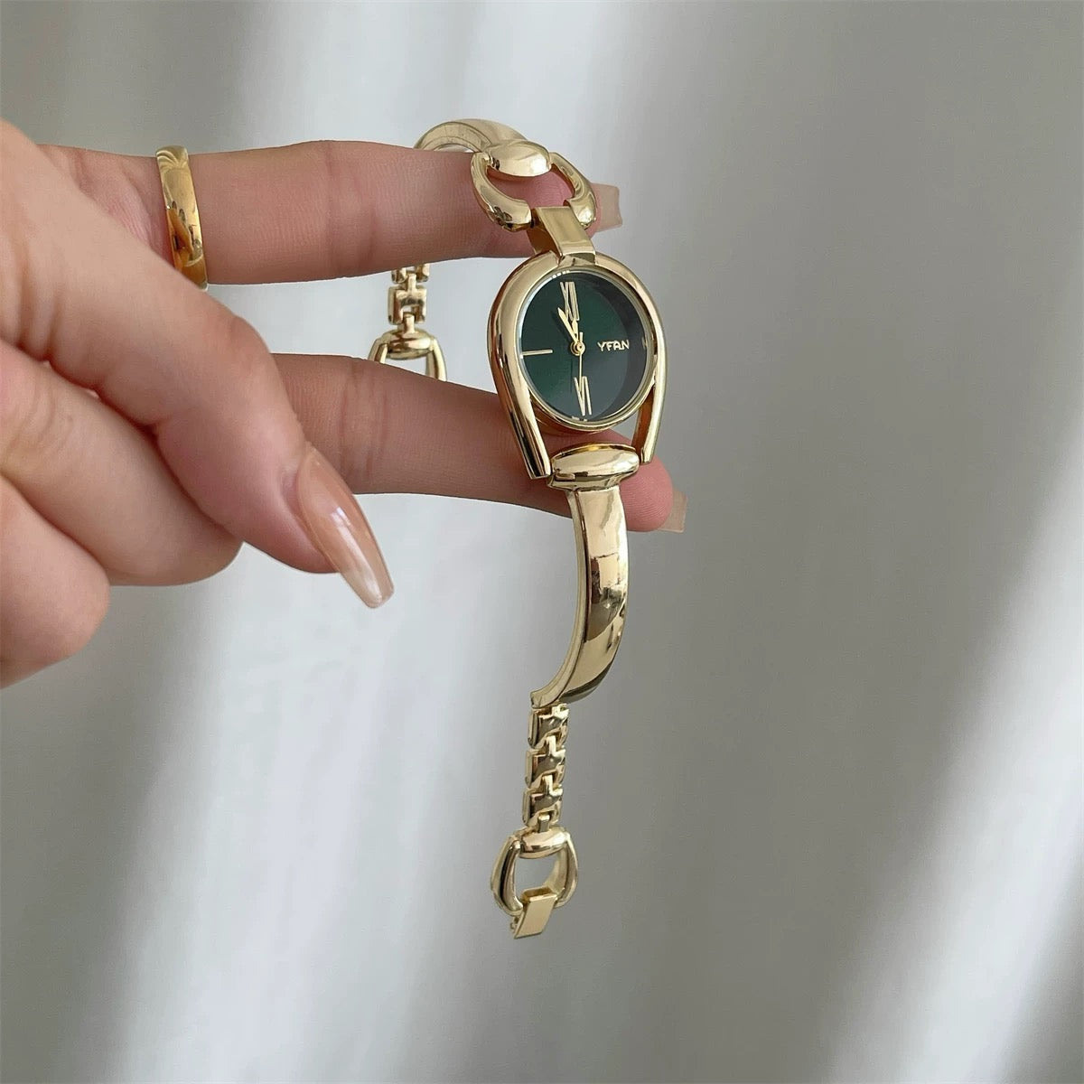 YFRN Bracelet Watch – Green Dial