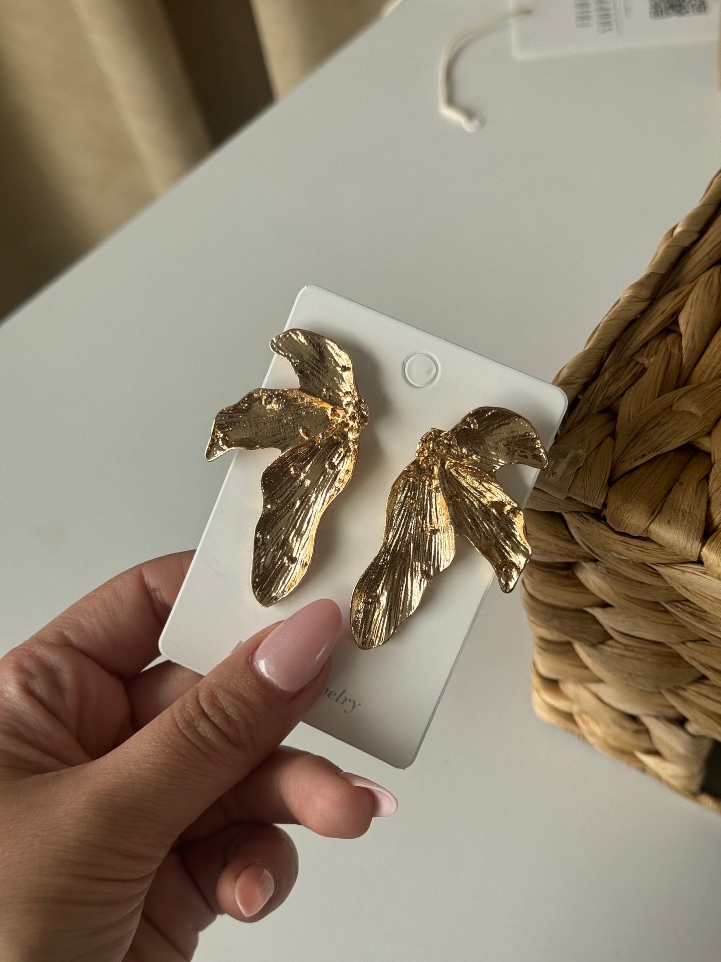 Gold Earrings Style 2025