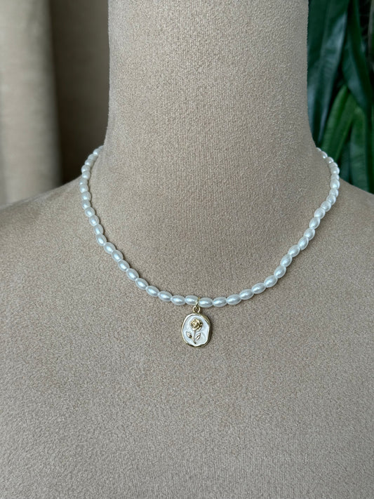 Elegant Pearl Necklace with Gold Floral Pendant – A Touch of Grace