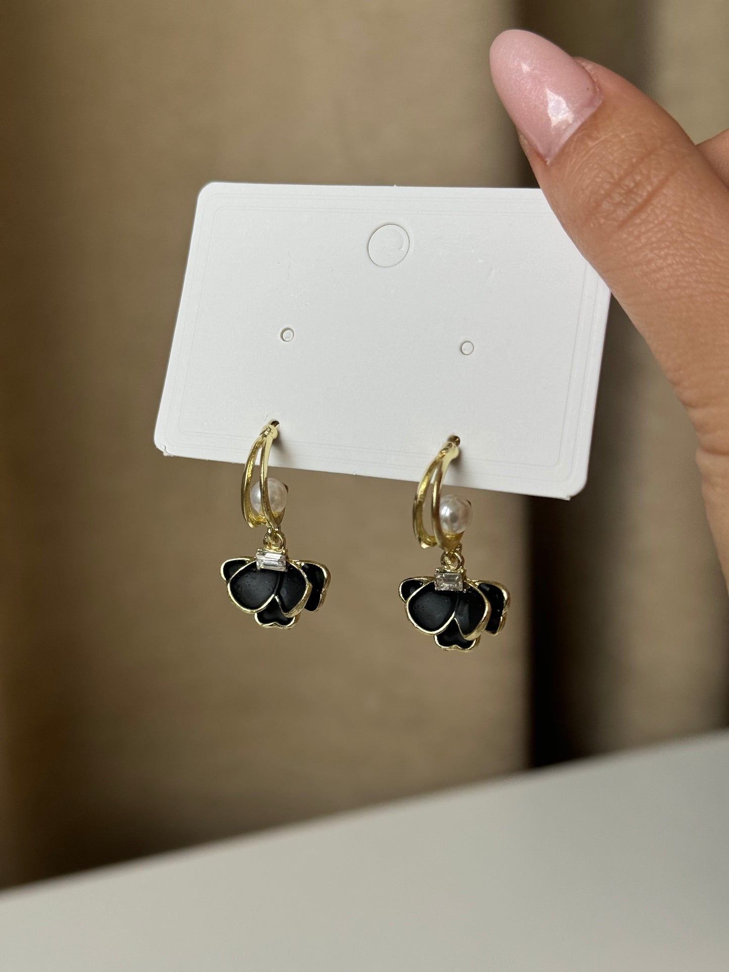 Black & Gold & Pearl Earrings