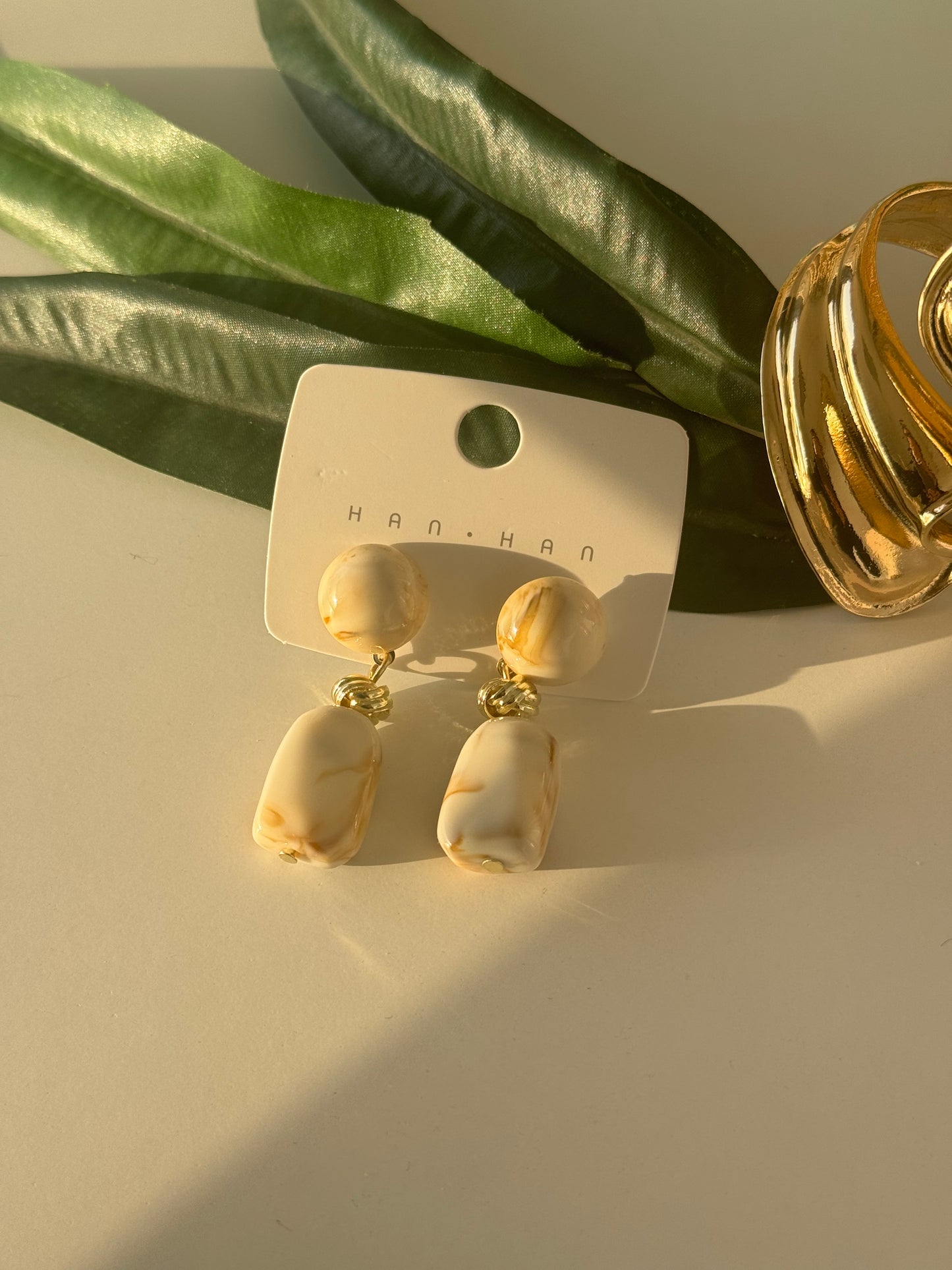 Marble Drop Earrings – Soft Elegance