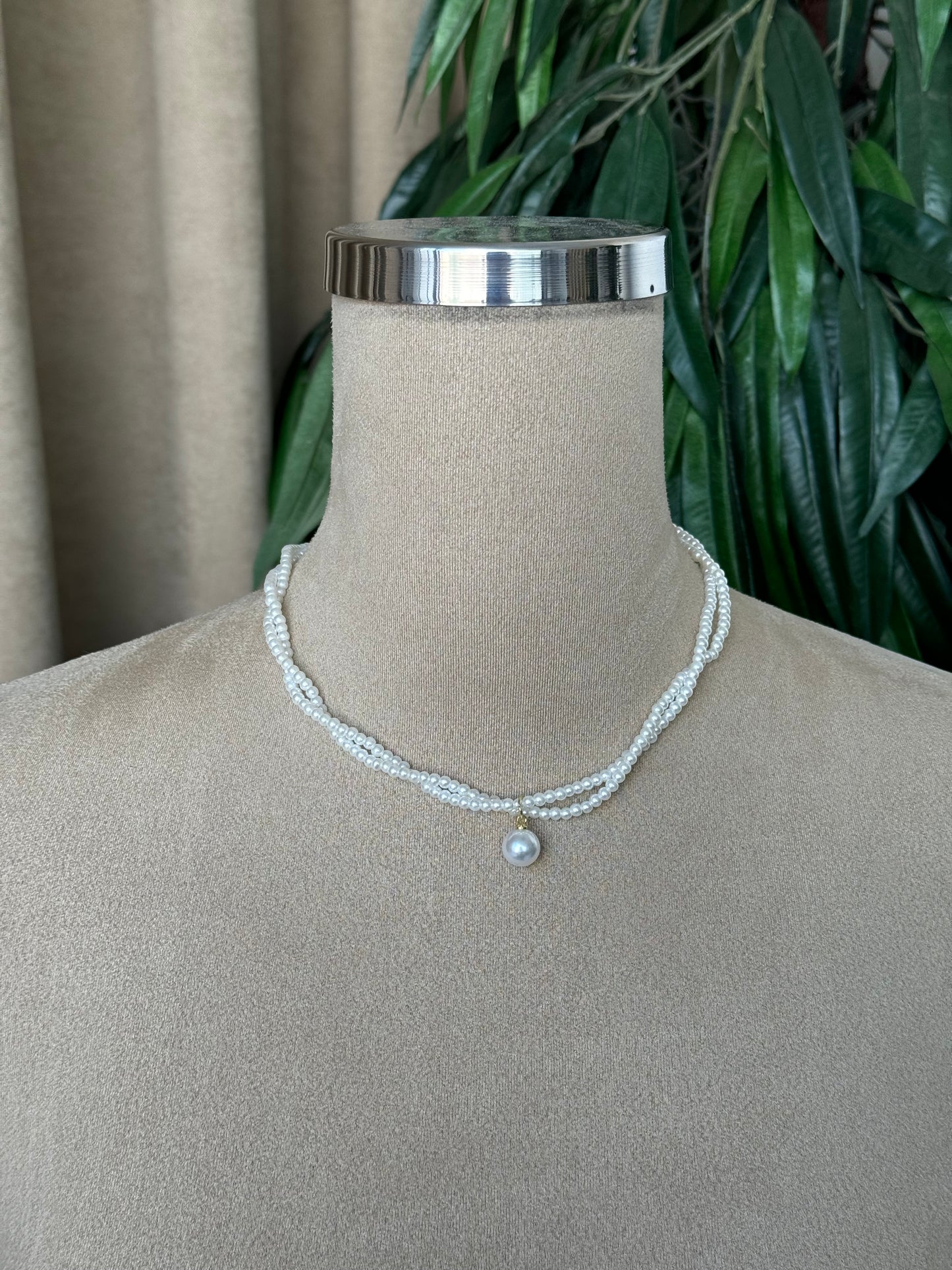 Elegant Pearl Necklace