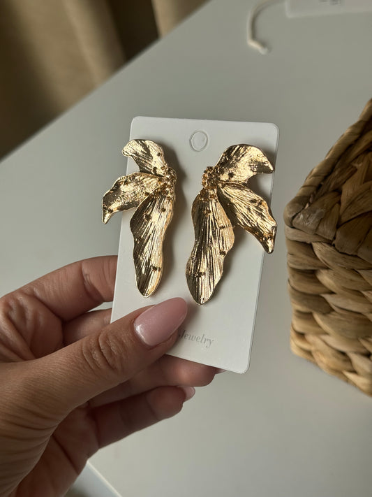 Gold Earrings Style 2025