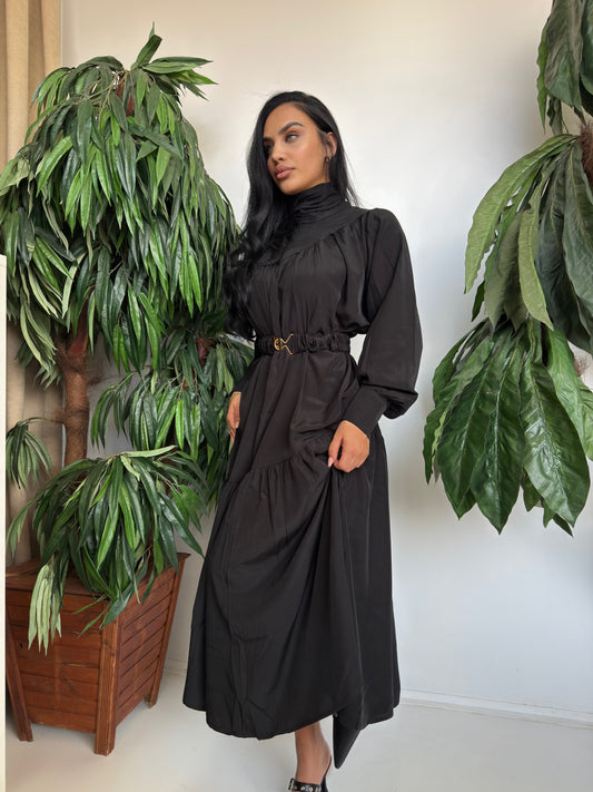 Elegant Long Dress – Classic Black Color