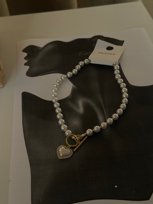 Necklace Pearl Style and Heart