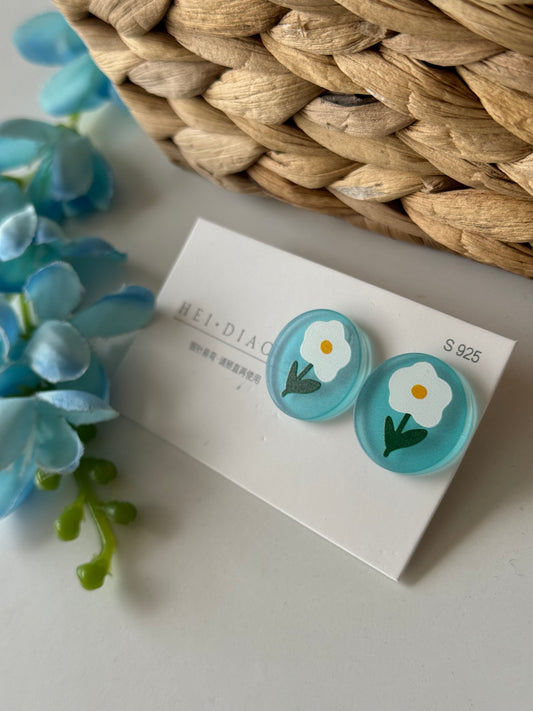 Street style earrings