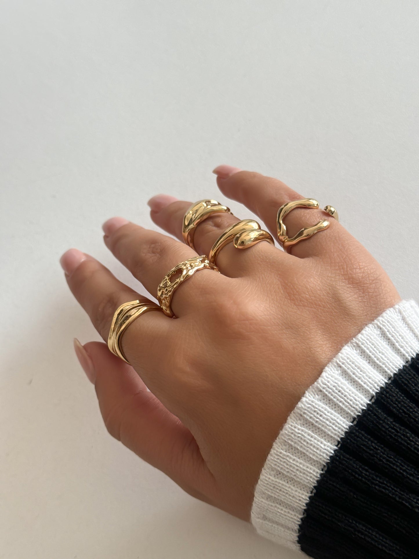 Gold-Tone Statement Ring Set (5 Pieces)