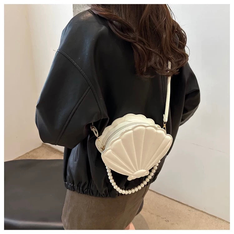 Unique Shell-Shaped Bag