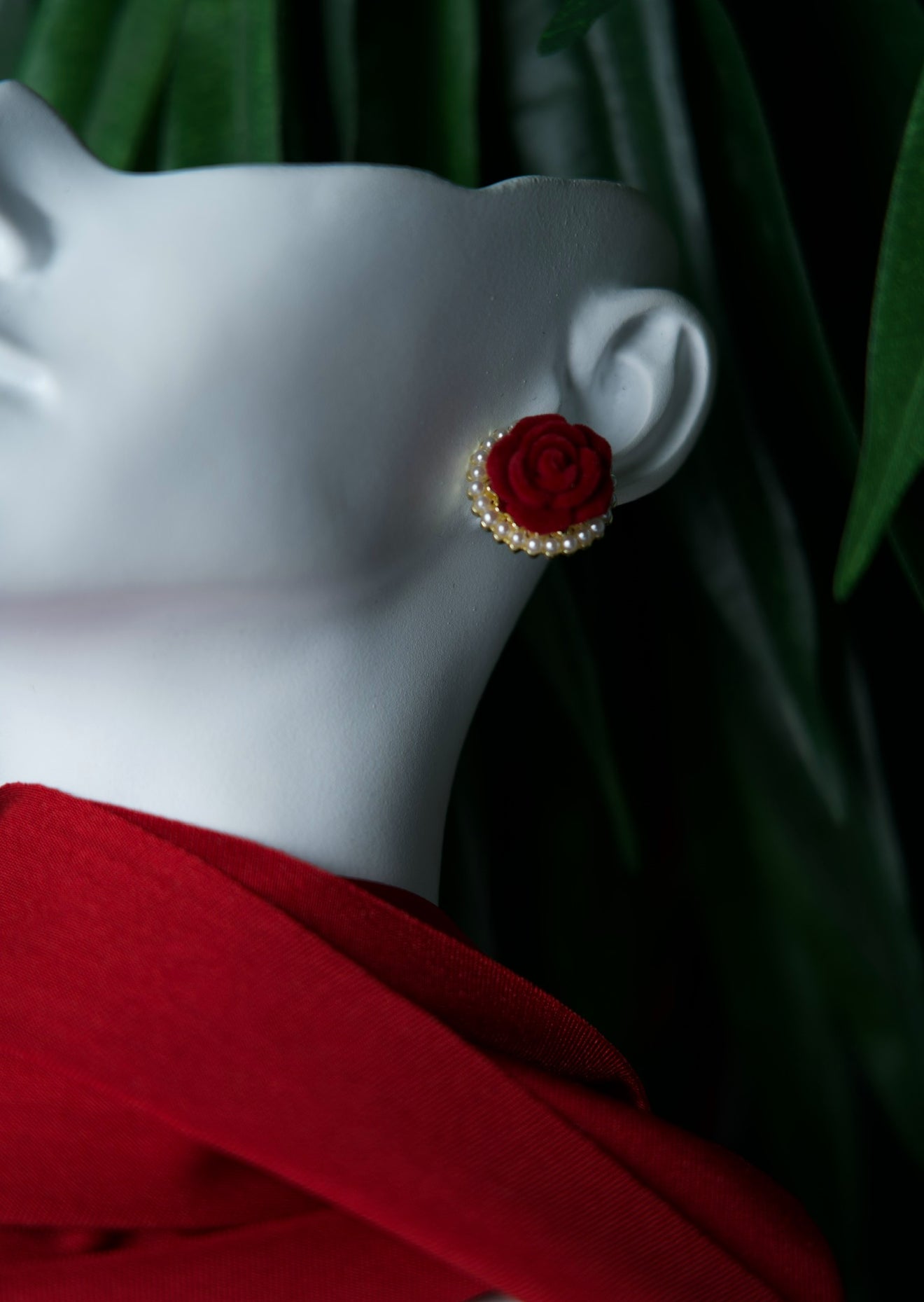 Red Rose Pearl Stud Earrings