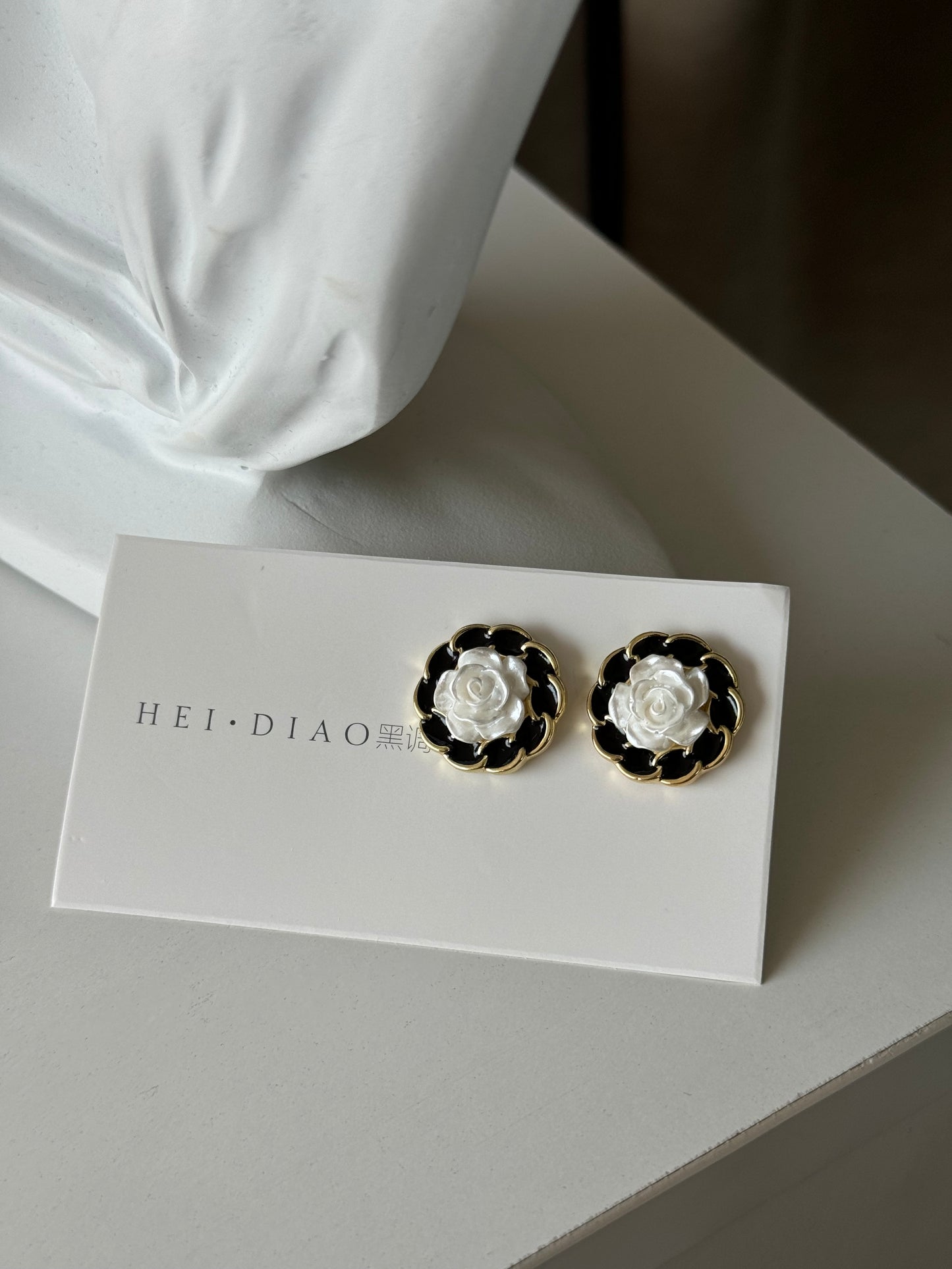 Flower Earrings Black White