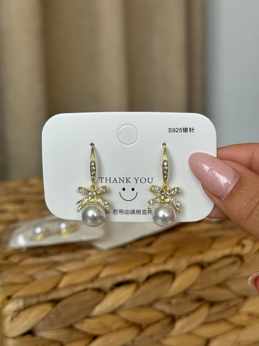 Women classic Earrings